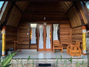 Mamaras Guest House