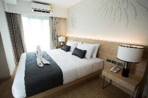 10661204_19111017050083324118 (Iconic Suite – Bangkok, Thailand)