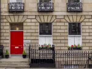 1090920_15102822400037264295 (Haymarket Apartments – Edinburgh, United Kingdom)