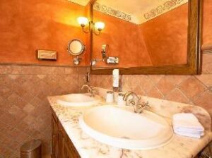 117734_16072521400044921622 (Historik Hotel Gotisches Haus Garni – Rothenburg Ob Der Tauber, Germany)