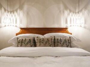 141815_15011216290024426521 (Hurtwood Hotel – Peaslake, United Kingdom)