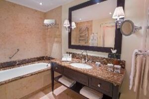 159918_17011819470050395733 (Grand Hotel Kempinski High Tatras – strbske Pleso, Slovakia)