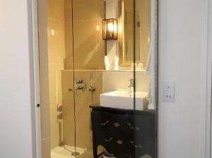 242764_14071900180020351862 (Hotel Moliere – Paris, France)