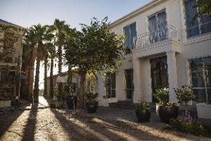 248289_17050419040052794802 (Queen Victoria Hotel & Manor House – Cape Town, South Africa)