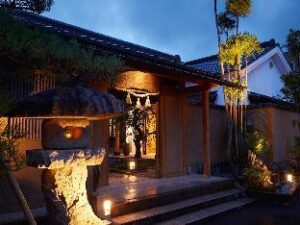 2b6fed69d3879fa87013ea648bcb3c7c (Ryokan Shinsen – Takachiho, Japan)