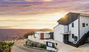 3e7363ad1dbdedbb0efdf984cb485224 (Whales Dream Pension – Namhae-gun, South Korea)