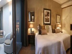 433374_14012210520018123053 (Residences Crystal Towers – Cape Town, South Africa)