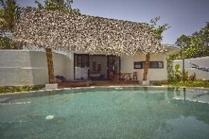 537a777992f60f0a27b1c3b975bf66ae (Xandari Pearl Resort – Alleppey, India)