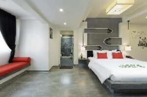 724ea32caf3d45b7140b8170d94019a5 (Central Suite Residence – Siem Reap, Cambodia)
