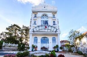 754df08c4f32917c56302850126fdfa8 (Capital O 585 Saigon Book Da Lat Hotel – Dalat, Vietnam)