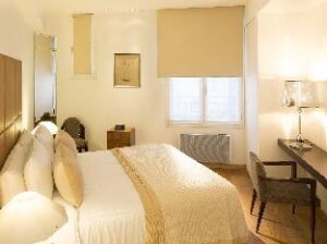 807628_15082612020035085021 (Montmartre Residence – Paris, France)