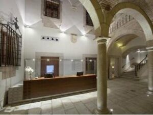 97418_13061401580013067752 (Parador Caceres – Caceres, Spain)