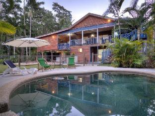 Daintree Village Hideaway