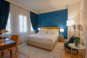 a2678af2e664fa52166fa69a2652829a (H10 Palazzo Canova – Venice, Italy)