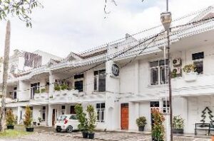 def0f9c1d026dc14174f2ea1221b2b5b (RedDoorz @ Jalan Mojopahit Medan – Medan, Indonesia)