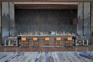 f8a76b9100ca58ebccc7a901e21bd864 (Wyndham Grand Yangon Hotel – Yangon, Myanmar)