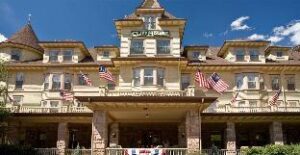 42549c652db860332f9b73fc05c2b041 (Cliff House at Pikes Peak – Colorado Springs (CO), United States)
