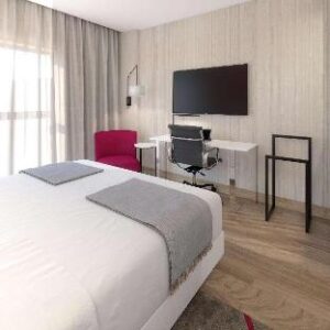 7c21a700ea82d3a769ac4f26cdf5e2dd (NH Porto Jardim – Porto, Portugal)