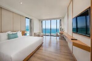 b627a1372446165128034d5f1eafc0a8 (TMS Hotel Da Nang Beach – Da Nang, Vietnam)