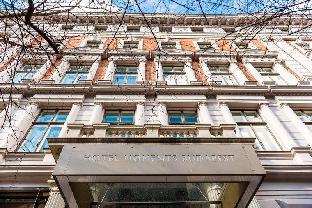 Hotel Moments Budapest – Budapest, Hungary