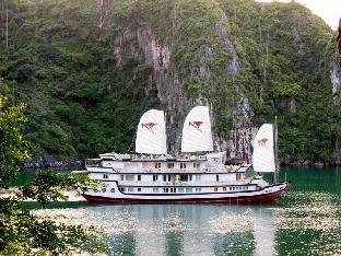 Signature Halong Cruise – Ha Long, Vietnam